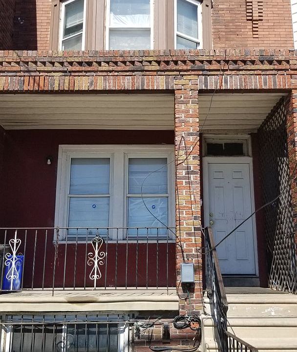 1st image of 6033 Elmwood Ave #1