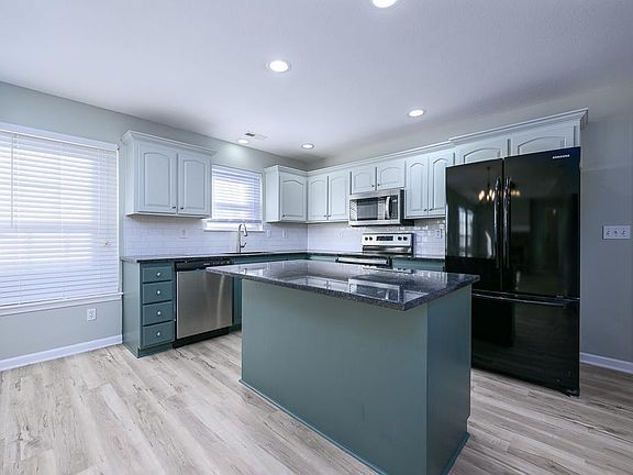 2nd image of 2305 Willow Pointe Cir