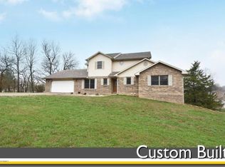 1100 Rackers Rd, Jefferson City, MO 65101