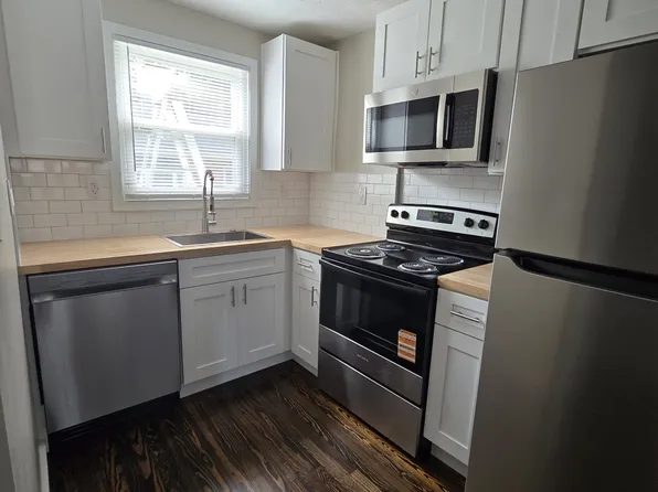 604 Walton St, Ravenna, OH 44266