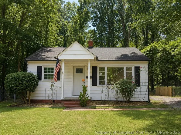 210 Brookwood Ave, Fayetteville, NC 28301