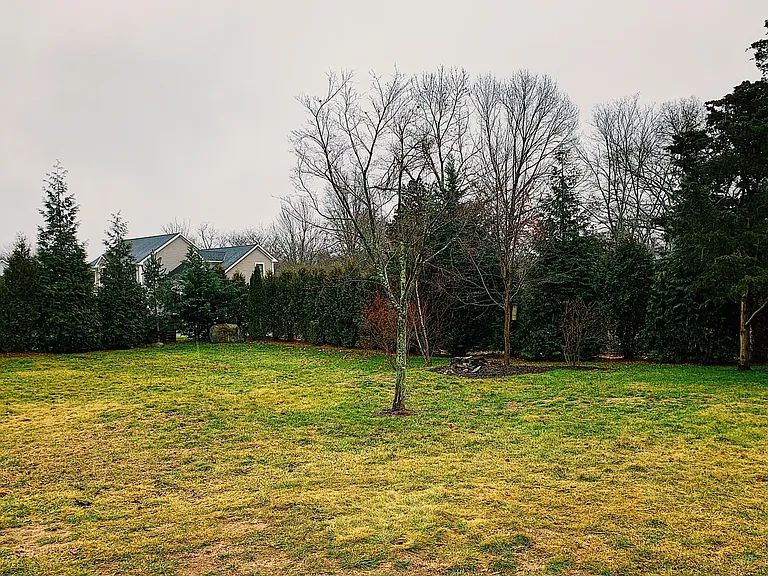249 Sowams Rd — Photo 7