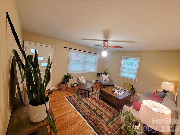 5th image of 45 Browndale Rd