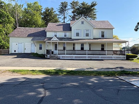 4th image of 346 Federal St