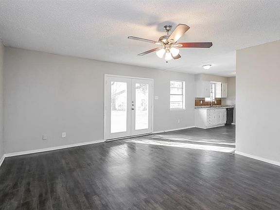 3rd image of 12028 Baron Dr