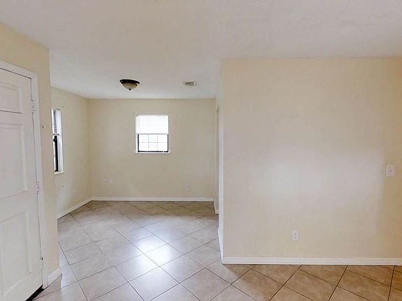 5th image of 134 N Observatory Dr