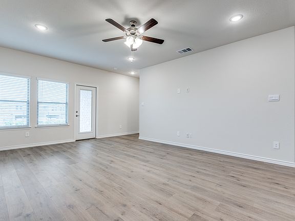 4th image of 240 Kistler Dr
