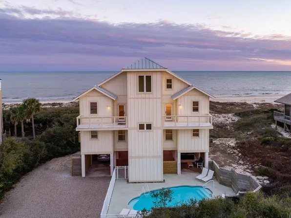 1328 Acacia Dr, Eastpoint, FL 32328