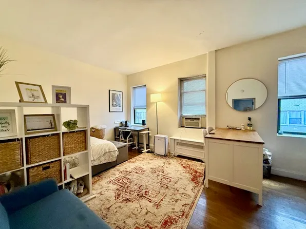 152 E 35th St, New York, NY