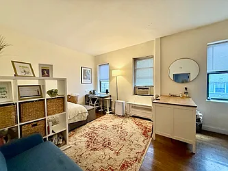 152 East 35th Street, #5F