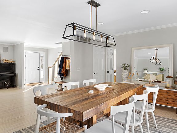 4th image of 81 Gould St #Eh