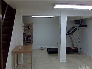 4th image of 36 Sheridan Ave
