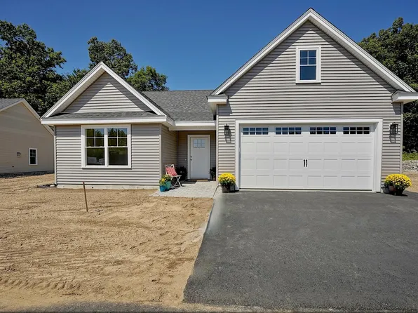 17 Liberty Lantern Lane (unit #2), Fremont, NH 03044