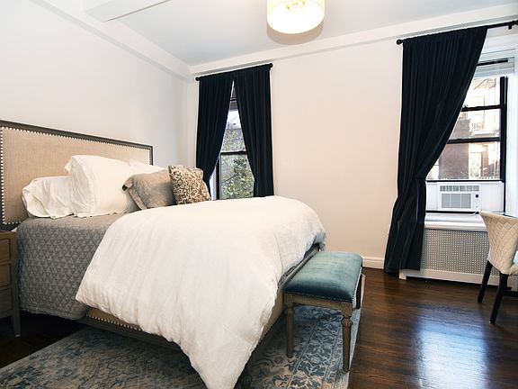 4th image of 105 W 73rd St APT 3B