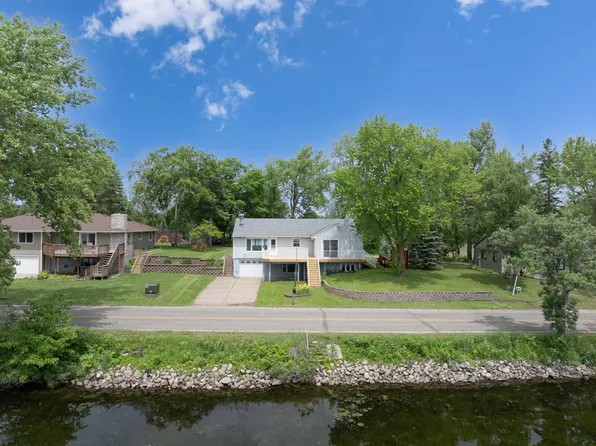 1252 W Lake Cowdry Rd NW, Alexandria, MN 56308