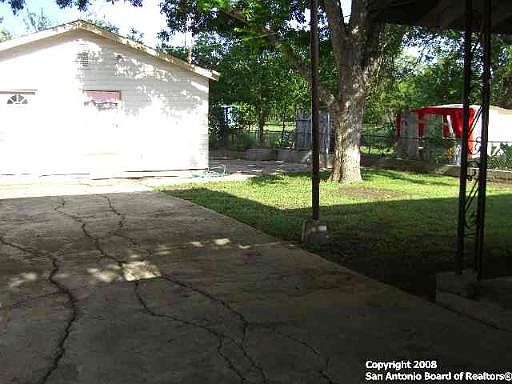 5th image of 618 COLLINGSWORTH ST