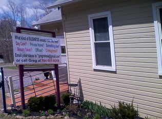 880 Greenwich Rd, Northern Cambria, PA 15714