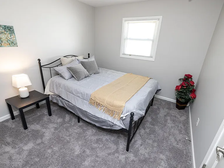 Oakwood Dr — Photo 11