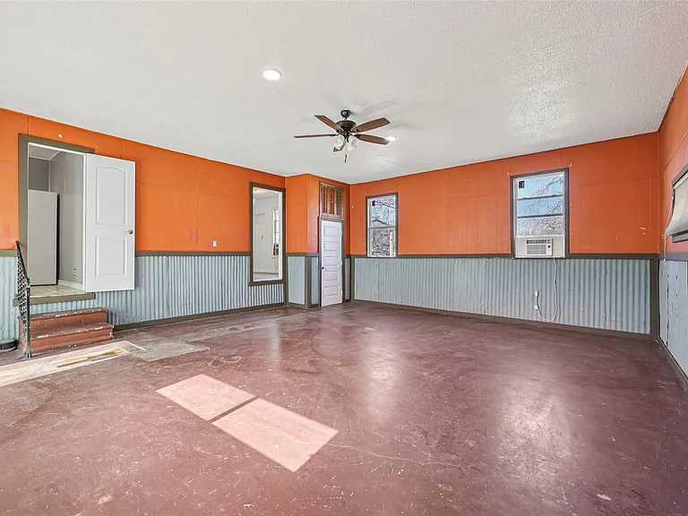 620 Barbara Dr — Photo 13