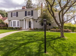 175 W Cooke Rd, Columbus, OH 43214