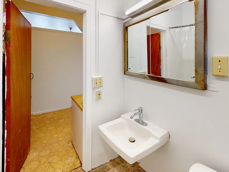 66 Chenango St #315 — Photo 6
