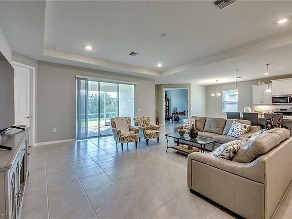 4th image of 3229 Baravaldo Cir