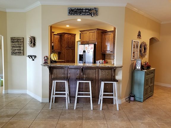 3rd image of 5039 Green Brier Dr