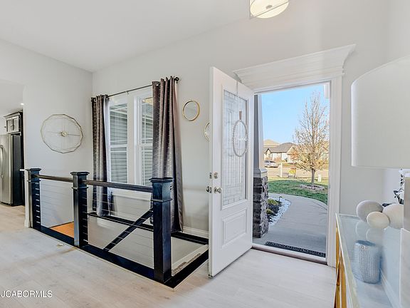 5th image of 3610 Yellowwood Dr