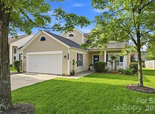 5740 Shining Oak Ln, Charlotte, NC 28269
