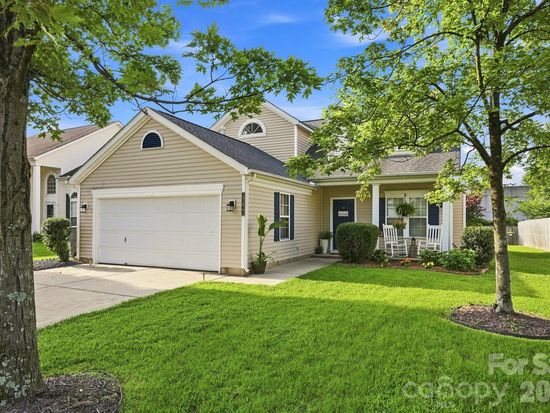 5740 Shining Oak Ln, Charlotte, NC 28269