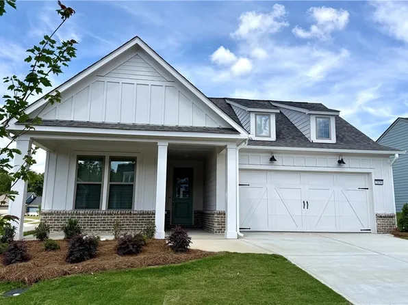 2436 Naples St, Hoschton, GA 30548
