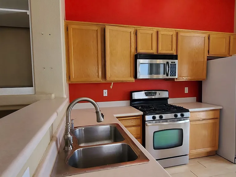 8909 Colorful Pines Ave — Photo 7