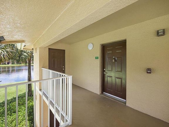 2nd image of 281 SW Palm Dr APT 202
