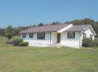 1169 Hurricane Creek Rd, Stewart, TN 37175