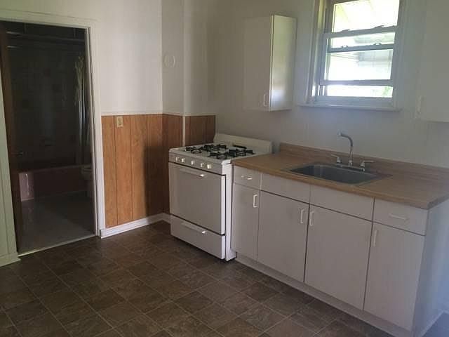 1st image of 1015 North Ave