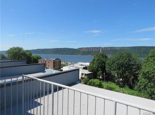 493A Warburton Ave, Hastings On Hudson, NY 10706