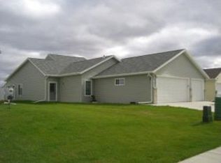 3132 32nd St S, Moorhead, MN 56560