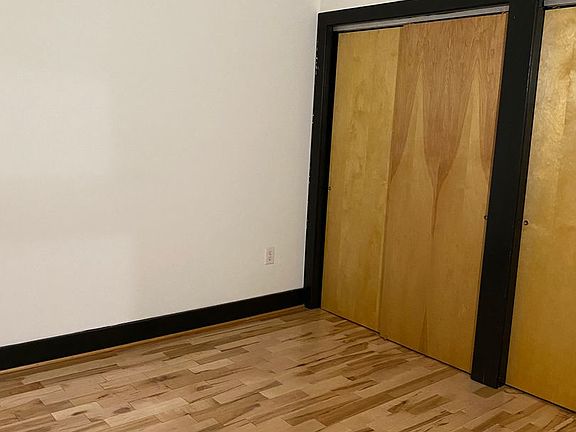 5th image of 205 E Broad St #101-212