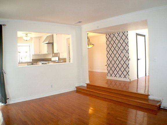 3rd image of 4339 Oak Glen St