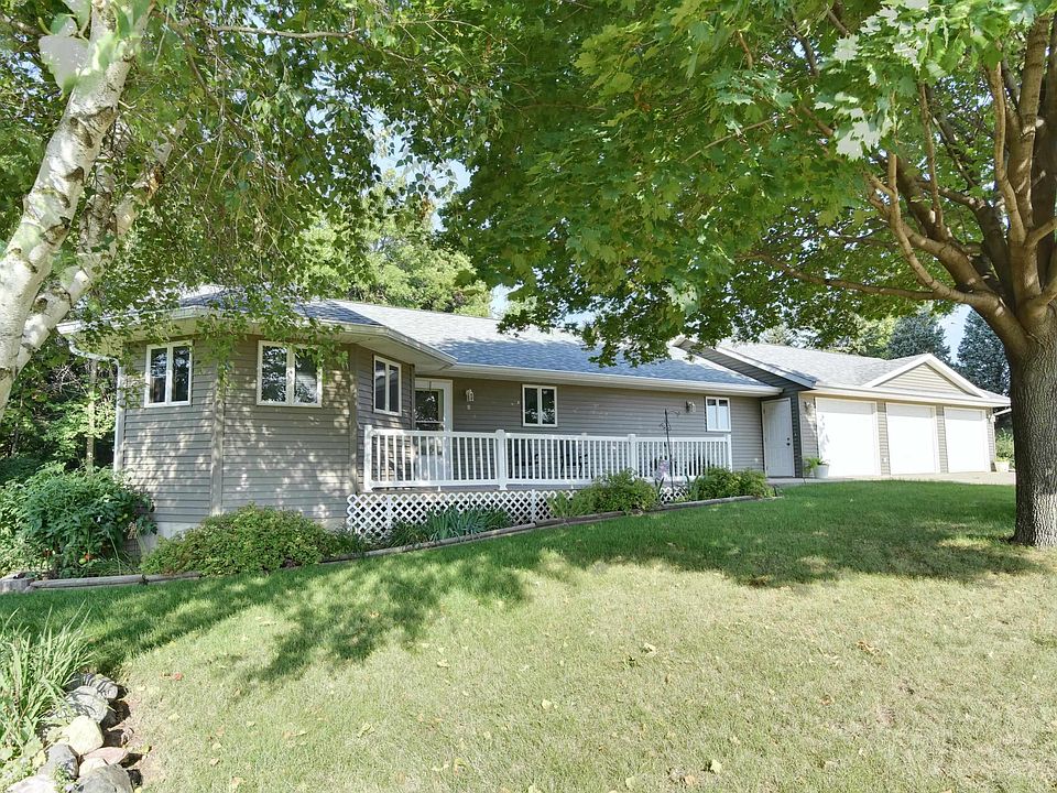 1st image of 1 Grandview Dr