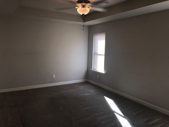 4th image of 3698 Jordan View Dr