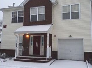 57 Forest Dr, Piscataway, NJ 08854