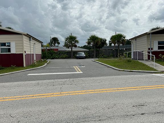 5th image of 925 Sickler Dr