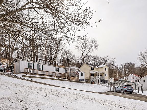 5th image of 2004 Saint Clair Avenue Ext