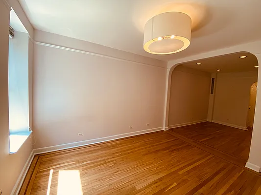 Rented by Metropolis Real Estate of Manhattan | media 5