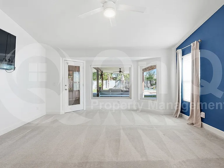 401 S Tiago Dr — Photo 37
