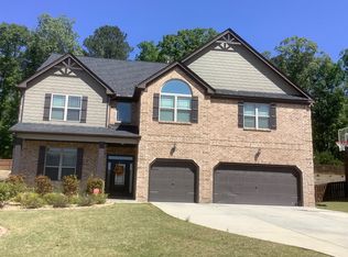 560 Willie Kate Ln, Lawrenceville, GA 30045