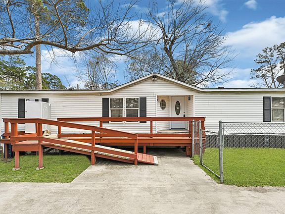 3rd image of 9586 Darkwood St