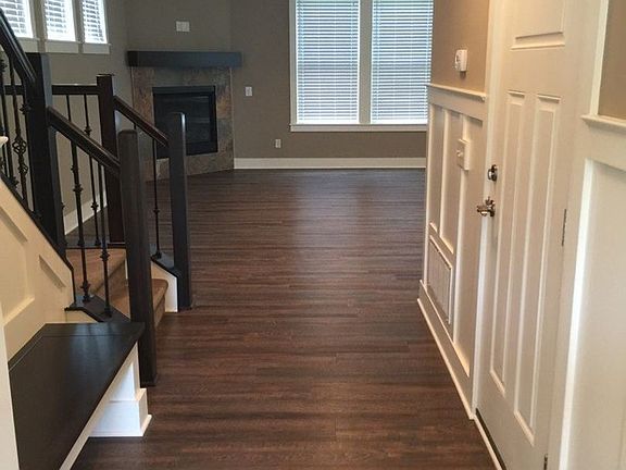 5th image of 2966 Creekside Ct #2978