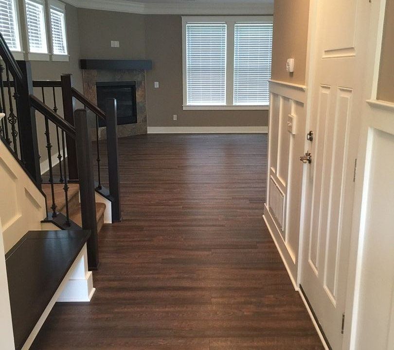 1st image of 2978 Creekside Ct
